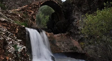 Rabat Vadisi tarihi dokusu ve doğal güzellikleriyle öne çıkıyor