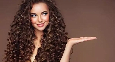 Saç ekimi yaptırmaya gerek yok! Saç dökülmesine karşı en etkili yöntem, köklere vitamin yüklüyor