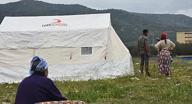 Sinop'ta sağanak su baskınlarına neden oldu 