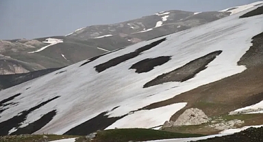 Şırnak yaylalarında kartpostallık görüntüler oluştu