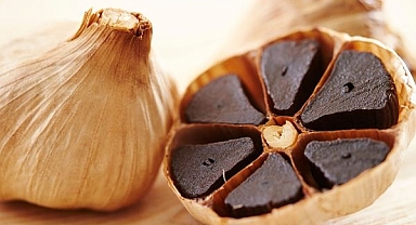 Siyah sarımsak nedir? Beyaz sarımsak ile arasındaki fark nedir?