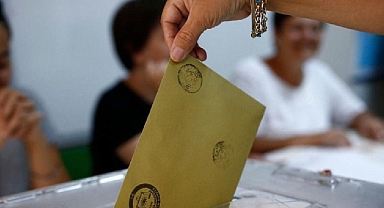 Sosyal Medyada Dolaşıyor! Zarfı Islatıp Kapatırsam Oyum Geçersiz Mi?