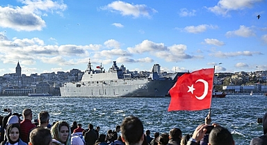 TCG Anadolu İstanbul'dan ayrıldı
