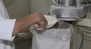 Üreticiler, Et ve Süt Kurumunun süt tozu yapımına başlamasını bekliyor