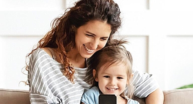 Yeni doğan bebekler için bile hesap açıyorlar! Ailelerin sosyal medya ile imtihanı!