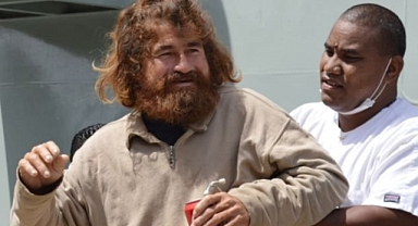 438 gün boyunca okyanusta mahsur kaldı!