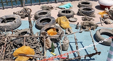 Araç lastiği, bıçak, telefon… Hepsi denizden çıktı!