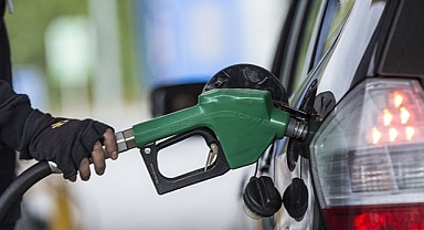 Benzin ve motorine zam geldi