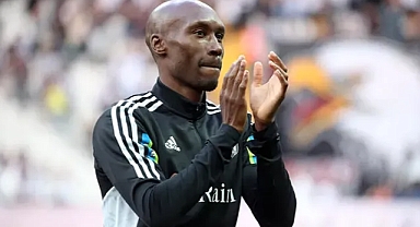 Beşiktaşlı taraftarlardan Atiba Hutchinson’a veda