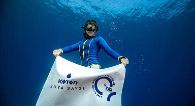 Dalış rekortmeni Şahika Ercümen, Kaş'ta 