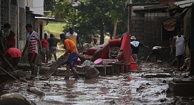Ekvador'da sellerden 15 bin kişi etkilendi