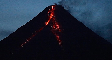 Filipinler'de Mayon Yanardağı'ndan kaynaklanan volkanik akıntı aylarca devam edebilir