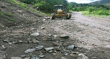Giresun'da sağanak bazı köy yollarında hasara yol açtı 