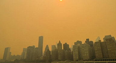 Güneş kapandı, gökyüzü kıpkırmızı oldu! Milyonlarca insanın olduğu şehirlerde durum vahim