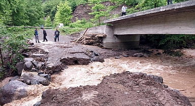İklim krizi ve kent politikaları Karadeniz’de şiddetli yağışları sele dönüştürdü
