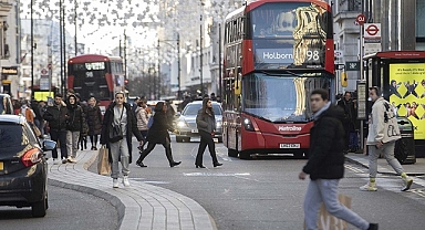  İngiltere'nin enflasyonla imtihanı son 15 yılın en yüksek faizine rağmen sürüyor