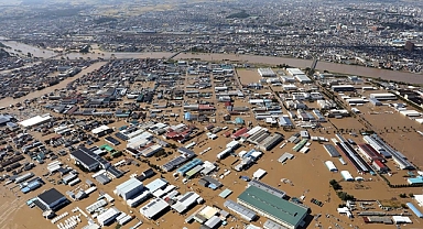 Japonya'da Mawar tayfununa karşı taşkın ve heyelan uyarısı
