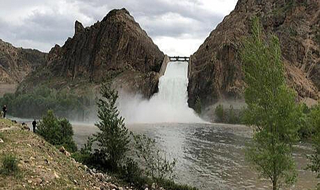 Kılıçkaya Barajı'nda doluluk oranı yüzde 100'e ulaştı! Kapaklar açıldı