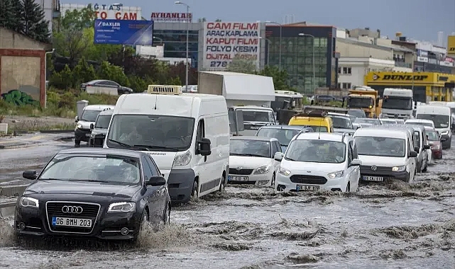 Meteoroloji'den yeni hava durumu raporu: İstanbul, Ankara ve İzmir dahil 30 kente sarı uyarı