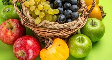 Meyve ve sebze kabuklarını çöpe atmak yerine tekrar kullanmaya ne dersiniz?