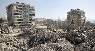  Mezar Olan Ebrar Sitesi müteahhitlerinden biri tutuklandı