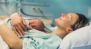 NORMAL DOĞUMDAN UZAKLAŞTIRAN 6 YAYGIN KAYGI 