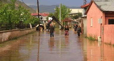 Ordu'da sel ve heyelan riskine karşı taşımalı eğitime ara verildi 