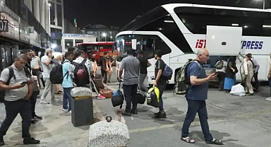 Otogarda bayram tatili yoğunluğu