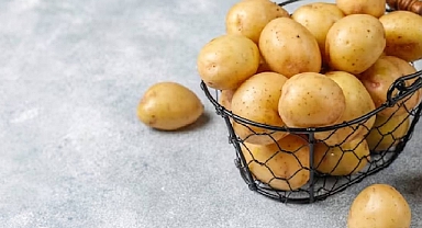 Patates kabuklarını asla çöpe atmayın! Faydaları ve kullanım alanları sizi çok şaşırtacak...