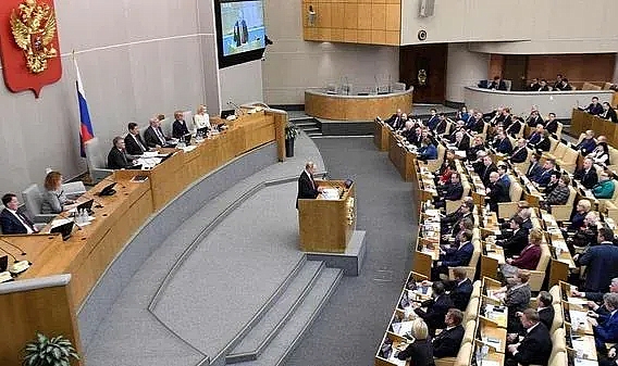 Rus parlamentosu cinsiyet değiştirmeyi yasaklayan yasayı onayladı