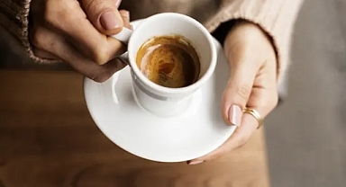 Sabah Aç Karnına Kahve İçmek Zararlı Mı?