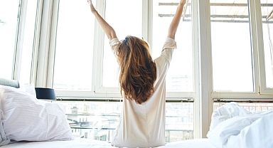 Sabahları günün verimliliğini artırmak için bunları yapmaktan kaçının!