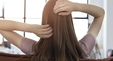 Saç Derisini Onaran O Yöntem! Tek Malzemeyle Egzamaya Ve Kaşıntıya Son!