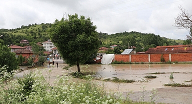  Samsun'da 5 ilçede olumsuz hava koşulları nedeniyle eğitime bir gün ara verildi