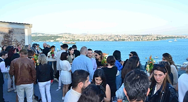  TURİZM DÜNYASI THE ARTISAN ISTANBUL’UN BOĞAZ MANZARALI TERASINDA BULUŞTU 