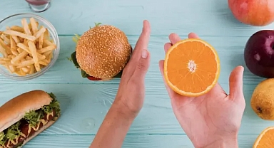 Uyku düzensizliği yaşayanlar dikkat! Uykusuzluğunuzun nedeni bu yiyecekler olabilir...