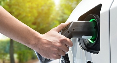 Avrupa elektrikli araç şarj ağını genişletiyor
