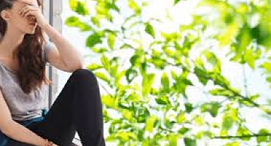 YAZ MEVSİMİNDE GÖRÜLEN DEPRESYONUN BAŞLICA 10 BELİRTİSİ 