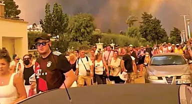 Yunan tarihindeki en büyük kaçış' Yangın Rodos'u sardı