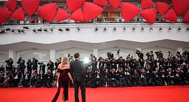 Venedik Film Festivali, devam eden grevlere rağmen bazı yıldızları kırmızı halıda ağırlayacak