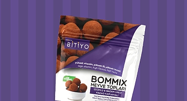 Lezzetli Enerji Bombası: Üzümlü & Bademli Meyve Topları