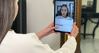 VODAFONE BUSINESS ‘DİJİTAL AYNA’ İLE MAKYAJ VE TEKNOLOJİYİ BİRLEŞTİRDİ