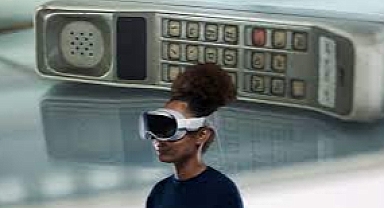 Dünyada satılan ilk cep telefonunun fiyatı ve Apple Vision Pro örneği