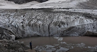 Yüzde 80'i yok oldu, Anadolu'nun son buzulları eriyor