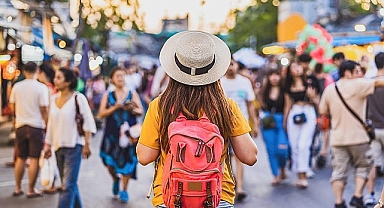 Çin'de yılbaşı tatilinde 1,56 milyon sınır aşırı seyahat bekleniyor