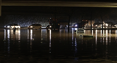 Gaziantep'te sağanak nedeniyle kapanan yollar açıldı