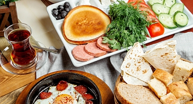 İYİ BİR KAHVALTI ZİHNİ GÜÇLENDİRİYOR