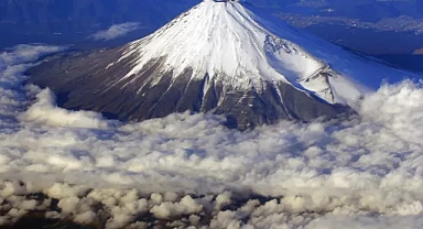 Japonya: Bilim insanları ilk kez 'bulutlarda' mikro plastik buldu