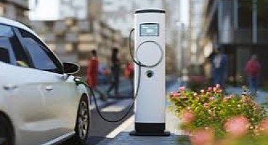 Avrupa’nın dizel ve benzin yasağı gündemde: Elektrik devrimi hız mı kesiyor?