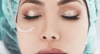 Evde doğal kolajen yapımı! Takviye ürünlere para saçmayın: 2 yemek kaşığı elma sirkesiyle karıştırmak yetiyor